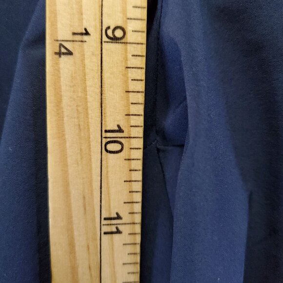 Athleta Shorts Womens Size 6 Navy Blue Tribeca 7" Recycled Polyester Blend - Picture 5 of 8